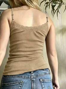INAWLY 女款純色對比蕾絲修身時尚細肩帶背心 - 卡其色 - 查看 2