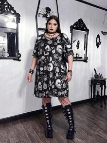 SHEIN CURVE+ 黑色哥德式骷髏花卉印花開衩下擺 2026 秋冬大尺碼 22W 女款萬聖節服裝 - 黑與白 - 查看 5