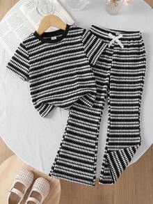 SHEIN 女童夏季休閒條紋T恤與喇叭褲套裝 - 黑色 - 查看 2