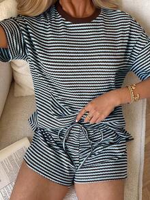 SHEIN EZwear 女款條紋圓領短袖T恤與短褲套裝 - 咖啡棕 - 查看 7