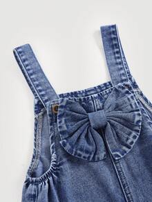 SHEIN Girls' Blue Denim Ruffled 3D Big Bow Loose Overalls - Light Wash - View 5