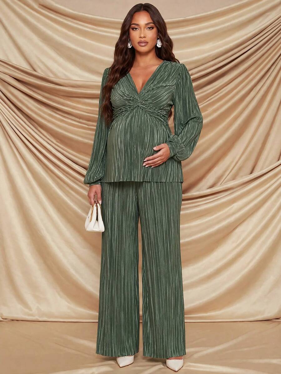 MaterniChic Elegant Maternity Party Solid Color Twisted Shirt & Pants 2 Pieces Set - Green - View 1