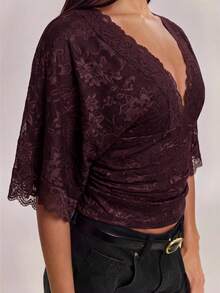 SHEIN BAE Elegantes, sexy Damen-Top mit tiefem V-Ausschnitt, Spitzen-Patchwork und floralem transparentem Design, geeignet für Lässig, Ausgehen, Boho-Stil, Spitzen-Top, beiges Top, Sommer-Top - Kastanienbraun - Übersicht 7