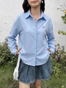 SHEIN 青少年女孩寬鬆休閒簡約舒適翻領刺繡蝴蝶結圖案長袖冬季襯衫返校穿搭 - 藍色 - 查看 4