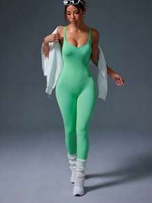 Slayform Slayform 1 buah Jumpsuit Olahraga Wanita Warna Polos dengan Kerah Bulat Elastis dan Model Skinny - Mint Green - View 3
