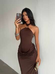 SHEIN Glamour Setelan Dua Potong: Bodysuit Model Halter Silang dengan Cincin Logam dan Rok Maxi Lurus dengan Detail Kerut di Pinggang, Pakaian Pesta Malam Wanita - Coffee Brown - View 8