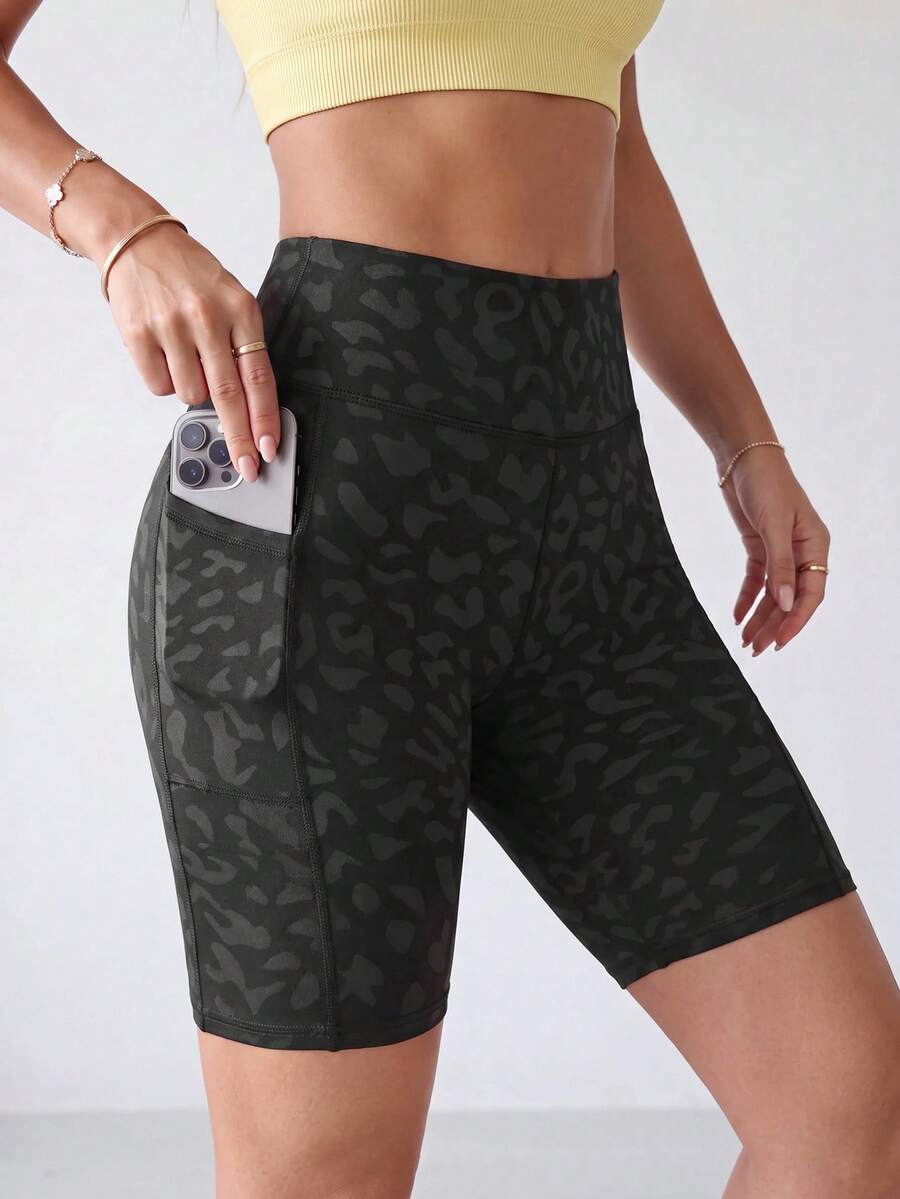 Dewbera Dewbera Summer Printed Camouflage Patchwork Shorts With Dual Pockets - Black - View 1