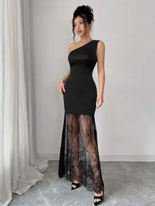 SHEIN Raffinéa Gaun Maxi Bodycon Pas Badan Seksi dengan Bahu Asimetris dan Patchwork Renda - Hitam - View 7