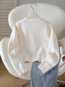 SHEIN Vintaside Kids 新款時尚女童大童可愛3D圖案素色長袖開襟針織衫 - 米色 - 查看 2