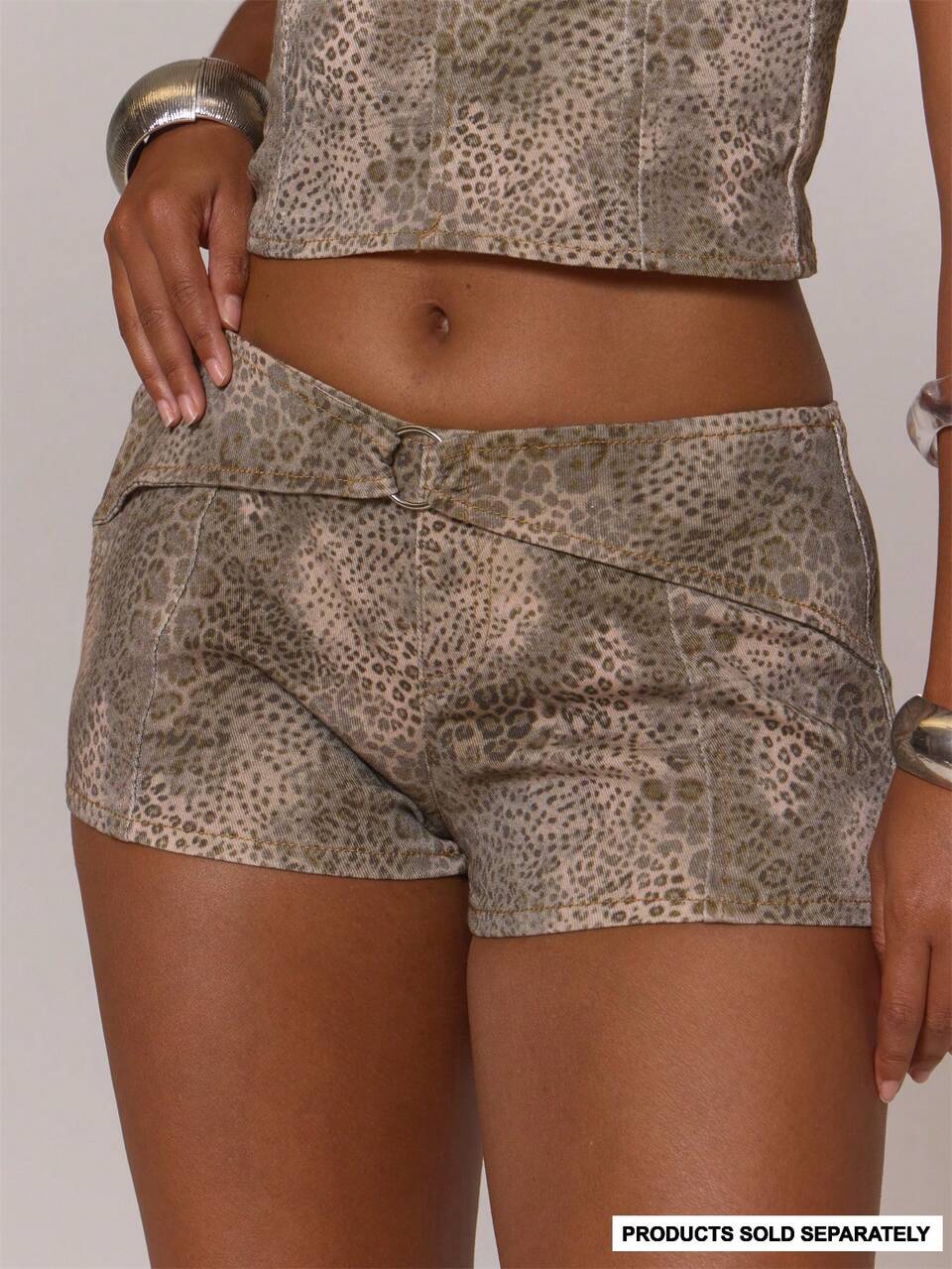 Leopard Printed Denim Ring Detail Waist Fitted Micro Shorts