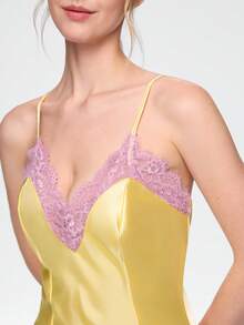 Bonmuse 1件女款性感細肩帶睡裙，絲滑緞面睡衣，蕾絲飾邊對比色睡裙，四季適用 - 黃色 - 查看 7