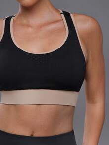 Voyena Women's Plus Size Colorblock Casual Daily Sports Bra - Black - View 5