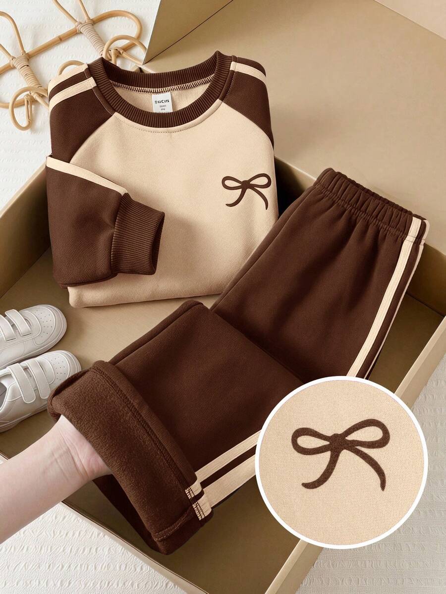 SHEIN LMoss Kids 女童小女孩圓領蝴蝶結圖案拼色長袖秋冬休閒日常運動衫與運動褲套裝 - 彩色 - 查看 1