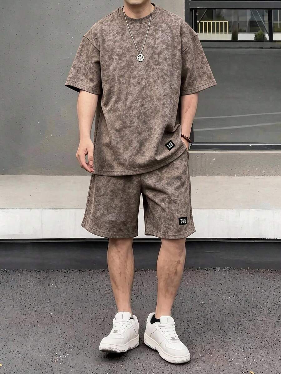 SHEIN 兒童青少年男孩休閒舒適寬鬆灰色背心與灰色運動長褲套裝,Y2K風格,基礎上衣與下裝,夏季短褲,夏季穿搭,夏季衣著,男孩套裝兒童套裝,適合春/夏,外出,情人節,約會,旅行,度假,家庭聚會,返校,婚禮,晚會,運動,生日派對 - 咖啡棕 - 查看 1