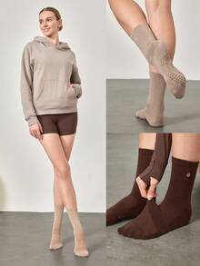 GLOWMODE 3 Pairs Make A Move Grip Scrunch Crew Socks - Multicolor - View 9