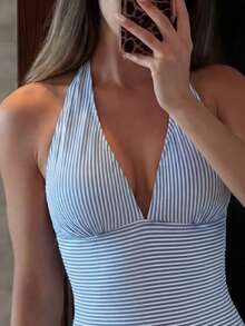 SHEIN Swim 2026春夏特款纯色露背吊带褶皱深V领修身优雅连体泳衣（女款） - 藍色 - 查看 6