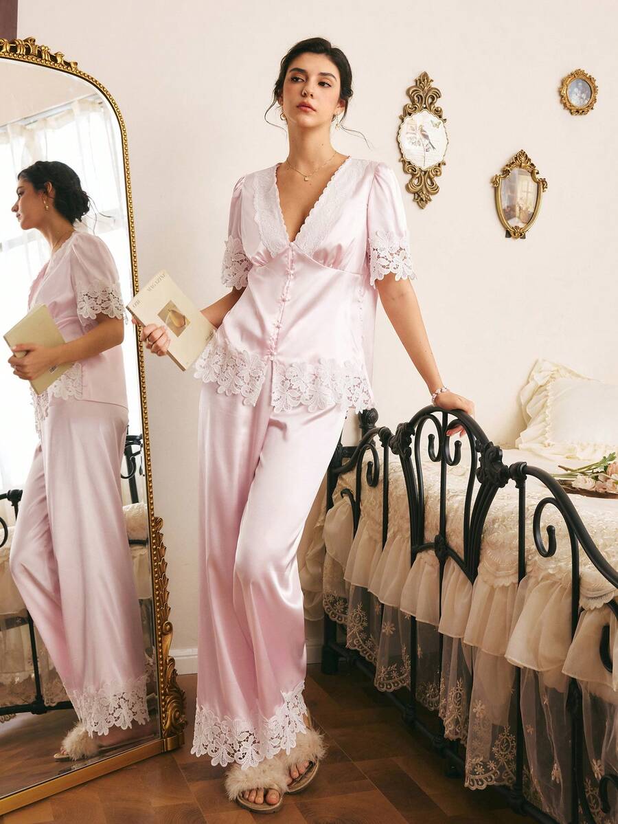 Côtesoire French Elegant Hollow Embroidery Lace Trim Patchwork Pearl Button Satin Women's Pajama Set - Pink - View 1