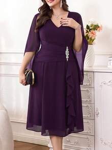 Reflora Plus Size Women Solid Color V-Neck Bell Sleeve Waist Rhinestone Decor Elegant Dress - Purple - View 2