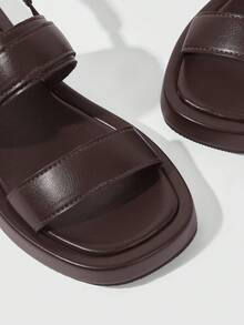 HighSole 雙條帶露趾方頭厚底平底休閒女款涼鞋，適合通勤、購物、度假穿著 - 咖啡棕 - 查看 2