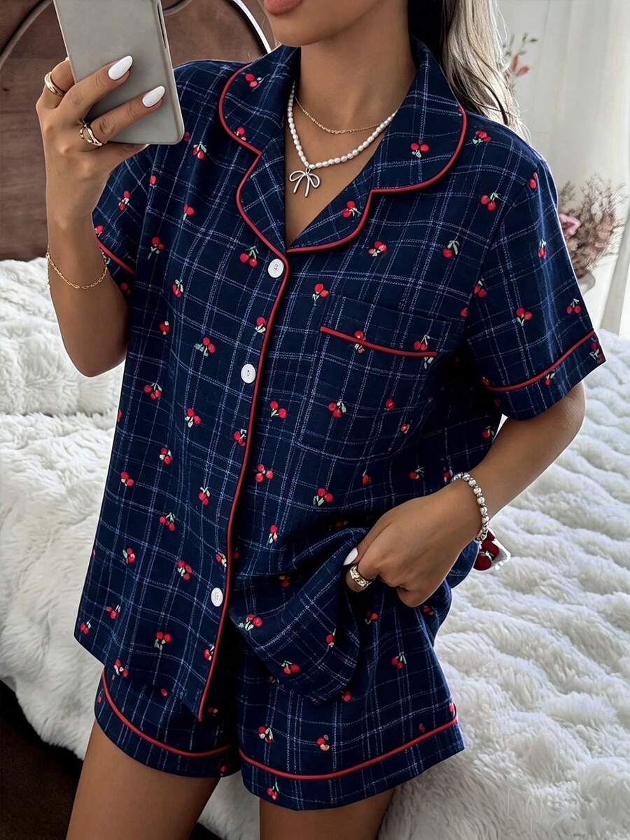 SHEIN 女款粉色格紋櫻桃印花襯衫式開襟翻領短袖短褲睡衣套裝 - 藏蓝色 - 查看 1