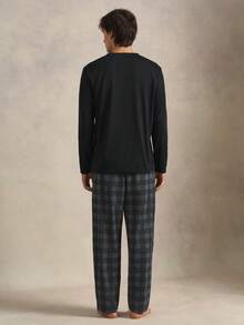 EverLounge 男士纯色T恤和格子印花长裤睡衣套装/家居服套装，舒适优雅的细节设计，秋冬服装 - 黑色 - 查看 2