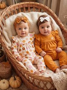 SHEIN Vintaside Kids 2套女嬰春秋套裝，純色與滿版印花圓領長袖荷葉肩設計搭配長褲，花卉滿版印花圓領長袖荷葉肩設計搭配長褲，4件套，舒適休閒可愛風 - 橘色 - 查看 6