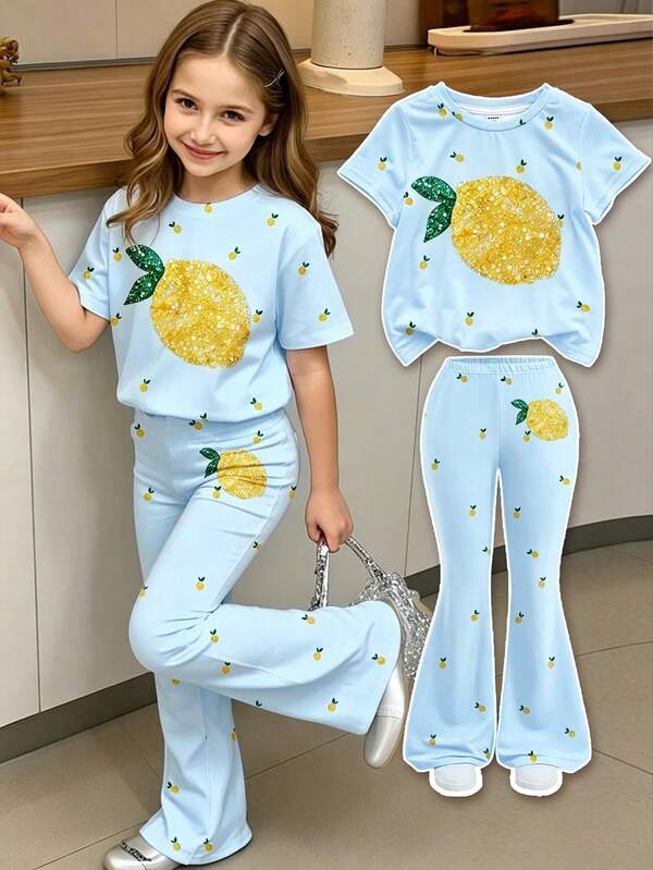 Conjunto de 2 piezas Vintage Dulce Vacaciones Amarillo Limón, Estampado de Mini Limón, Top de Manga Corta Cuello Redondo & Pantalones Acampanados Estilo Casual Minimalista Patrón de Dibujos Animados para Niña Joven, Adecuado para Primavera/Verano, Picnic al Aire Libre, Salida, Estilo Callejero, Campus, Relajación, Regreso a la Escuela, Y2K