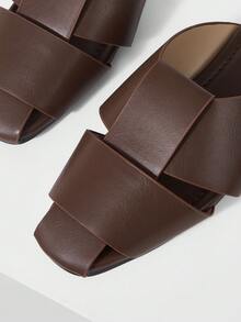 MOTF PREMIUM COFFEE BROWN LEATHER ROUND HEAD CASUAL SIMPLE COMMUTER WOMEN'S FLAT SHOES - Coffee Brown - View 5