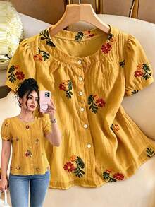 GlowEve CURVE Blus Wanita Ukuran Plus Model Baru dengan Bordir Bunga Halus dan Tekstur Kerah Bulat - Kuning - View 1