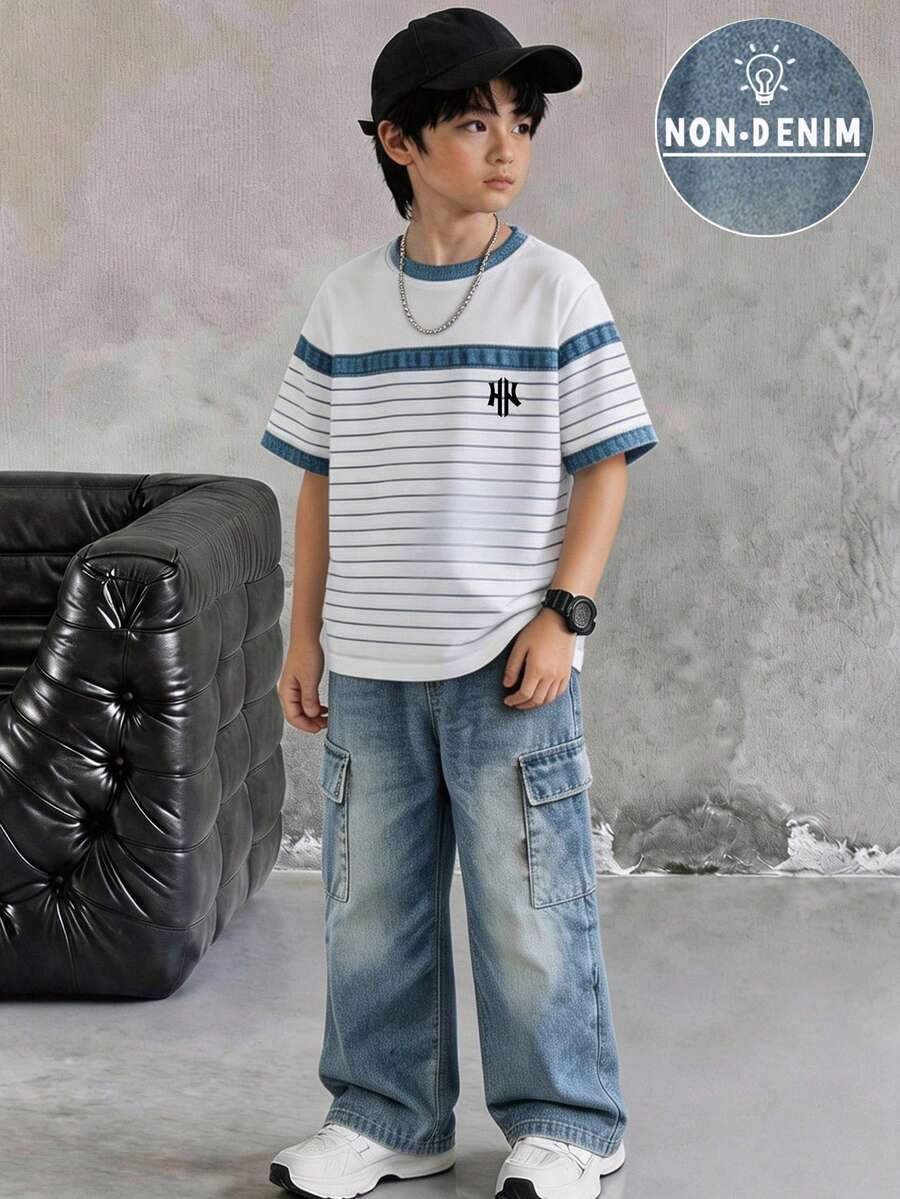 青少年男孩藍白條紋淺藍字母印花寬鬆落肩上衣與工裝褲套裝 美式街頭風校園穿搭 - 彩色 - 查看 1