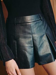 MOTF PREMIUM WOMEN'S ELEGANT BLACK FOLD PLEATED SKORT, AUTUMN - Black - View 3