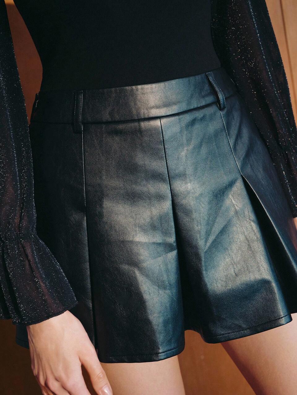 MOTF WOMEN'S ELEGANT BLACK FOLD PLEATED SKORT, AUTUMN