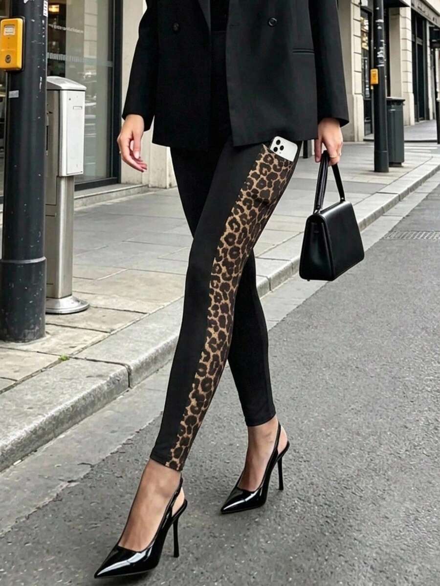 SHEIN LUNE Leggings con control de abdomen y bolsillo para teléfono, estampado de leopardo, casual
