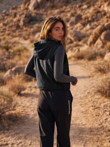 Exploreva Exploreva Women's Zipper Front Utility Pocket Outdoor Vest Jacket - Black - View 2