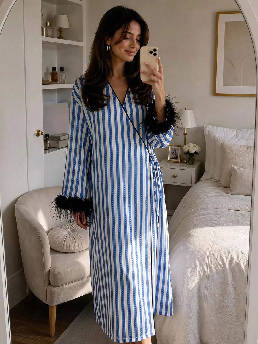 DAZY Summer & Autumn Charming Striped Plush Cuff Loose Fit Women's Robe - Blue - View 1