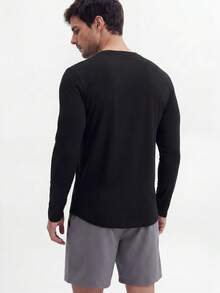 TekDrob Keep Warm Crew Neck T-Shirt With Longsleeve - Black - View 8
