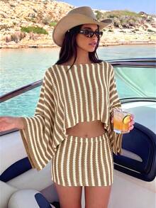 SHEIN Swim Swim Chiccia 夏季女款 2 件組 Y2K 性感大尺寸露肩長袖上衣與貼身低腰迷你裙，新款跨境優雅波西米亞復古條紋蝙蝠袖短版上衣與短款泳裝罩裙，女款泳衣套裝，夏季海灘罩衫，適合海灘度假、日常約會、春夏派對罩衫套裝 - 彩色 - 查看 3