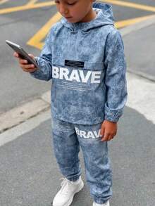 SHEIN 兒童青少年男孩休閒運動街頭風紮染字母半拉鍊連帽外套與慢跑褲2件套，適合秋冬，休閒運動風 - 藍色 - 查看 5