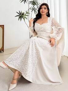 Modelyn Gaun Wanita Ukuran Plus Elegan dengan Desain Tenun Patchwork Renda, Pas Badan, dan Melangsingkan Tubuh - Aprikot - View 7
