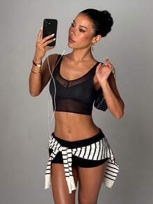 Easithlete Mesh Patchwork Cropped Sexy Sports Tank Top - Black - View 3