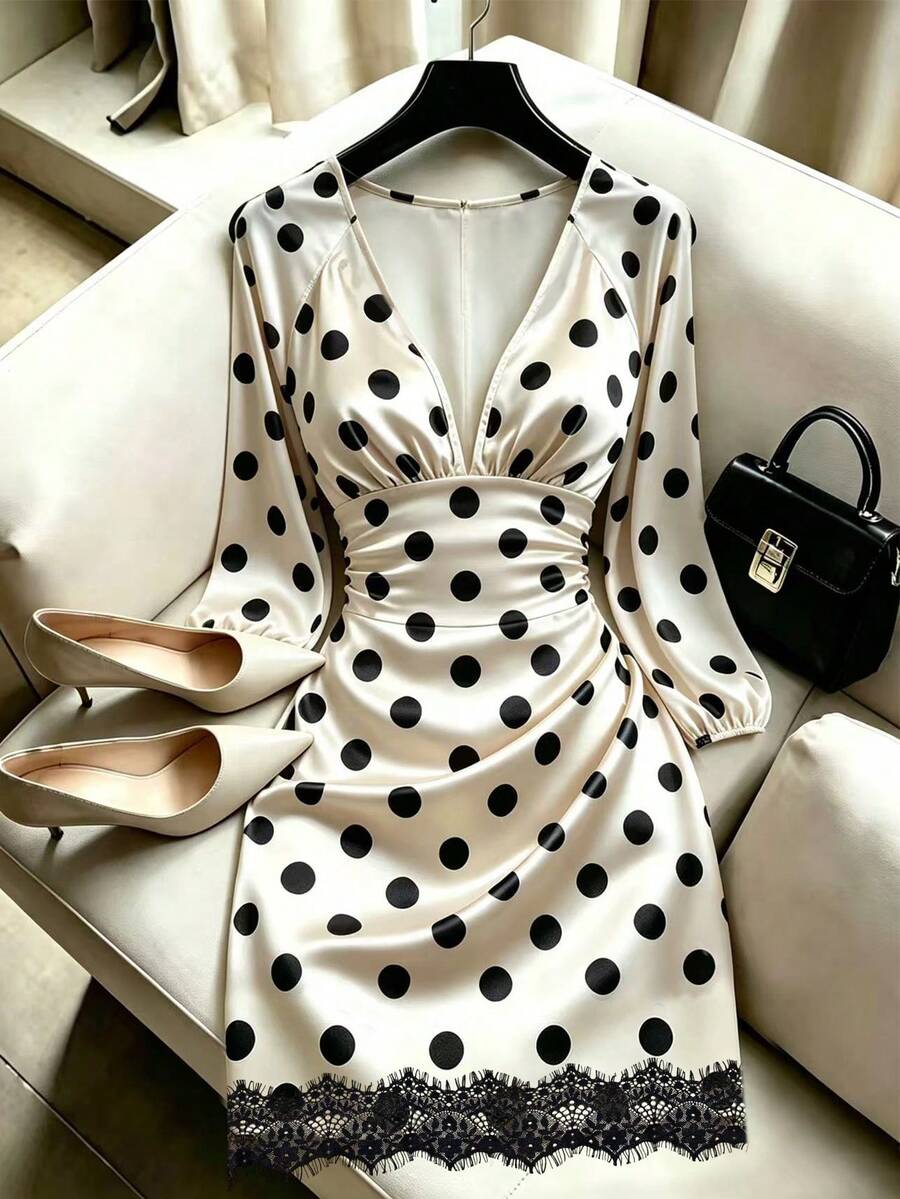 SHEIN Franclia Gaun Pendek Wanita Minimalis Motif Polkadot Leher V - Aprikot - View 1