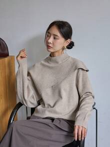 Dazy-Less 女款秋冬休閒純色不對稱立領針織毛衣 - 駝色 - 查看 5