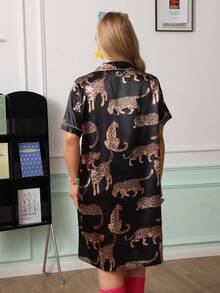 Chillnights Young Casual Colorblock Leopard Leaf Moon Print Collared Button Satin Plus Size Nightgown - Black - View 2
