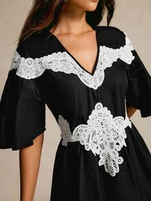 CielaLinda 女款黑色V領刺繡洋裝，短袖荷葉邊蕾絲拼接洋裝 - 黑與白 - 查看 7