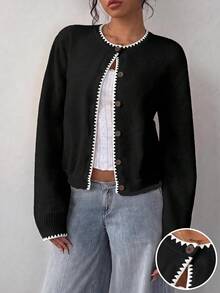 SHEIN BASICS Cardigan de punto con bordado de concha en contraste de color, adecuado para salidas de otoño/invierno, de vuelta a la escuela - Negro - Ver 3