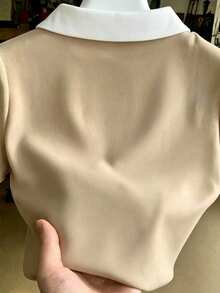 Resyla 女款白色領花卉印花 Polo 短袖上衣，溫柔優雅通勤修身襯衫 - 彩色 - 查看 2