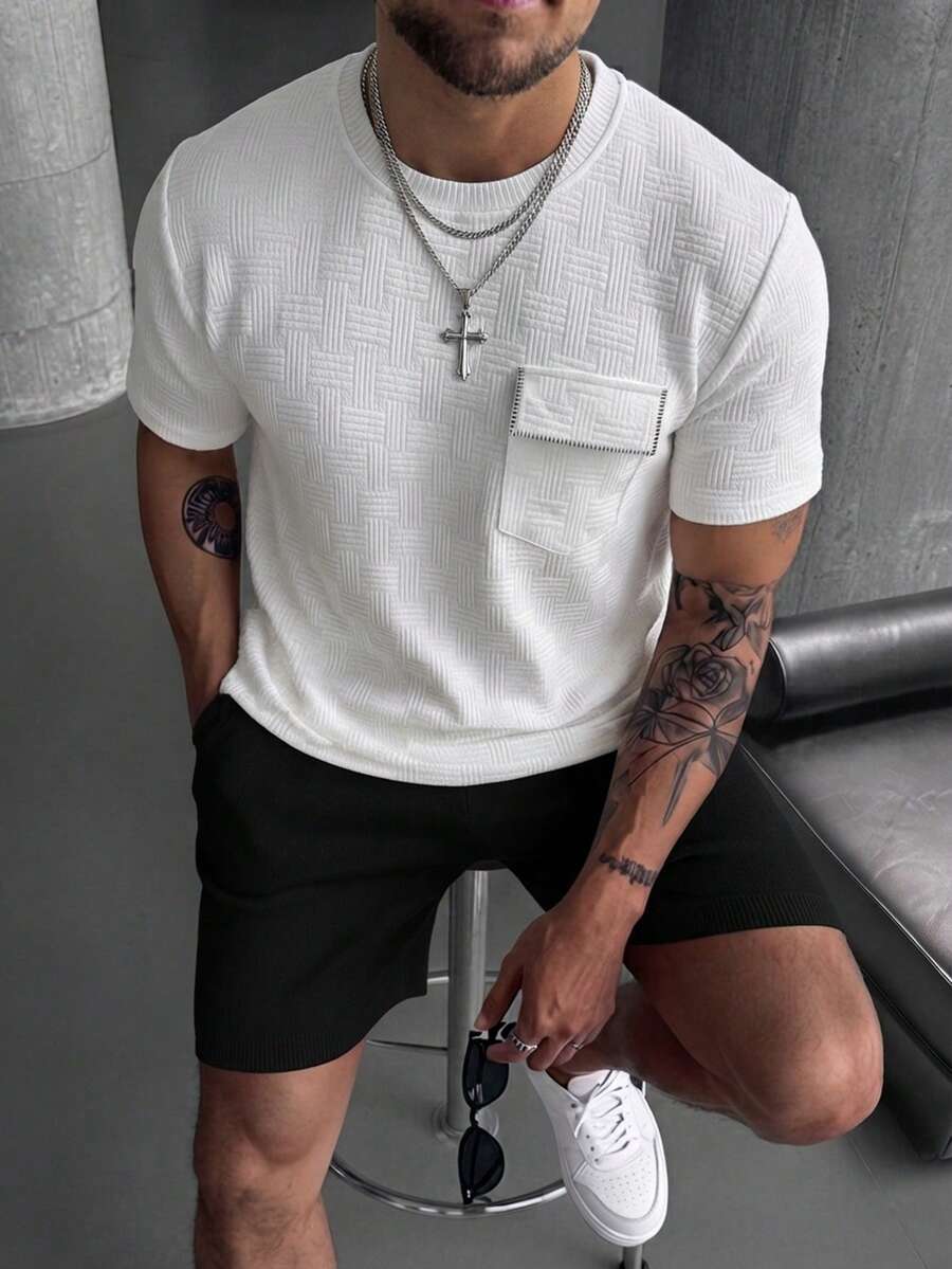 EGENSIO Camiseta de hombre de punto jacquard de unicolor con cuello texturizado, puños acanalados, bolsillo y labios bordados - Blanco - Ver 1