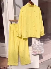 SHEIN Tween女孩紋理兩件套，刺繡翻領長袖襯衫搭配同布料鬆緊腰寬腿褲，親膚面料，休閒隨性風格女裝，春夏/秋冬日常街頭穿搭通勤套裝，小眾設計極簡風格童裝 - 黃色 - 查看 8