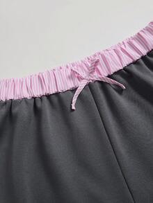SHEIN ChillGRL 2件組 秋冬青少年女孩寬鬆休閒設計拼色 2合1 領口襯衫風V領短版衛衣搭配寬鬆休閒寬腿褲 - 深灰色 - 查看 5