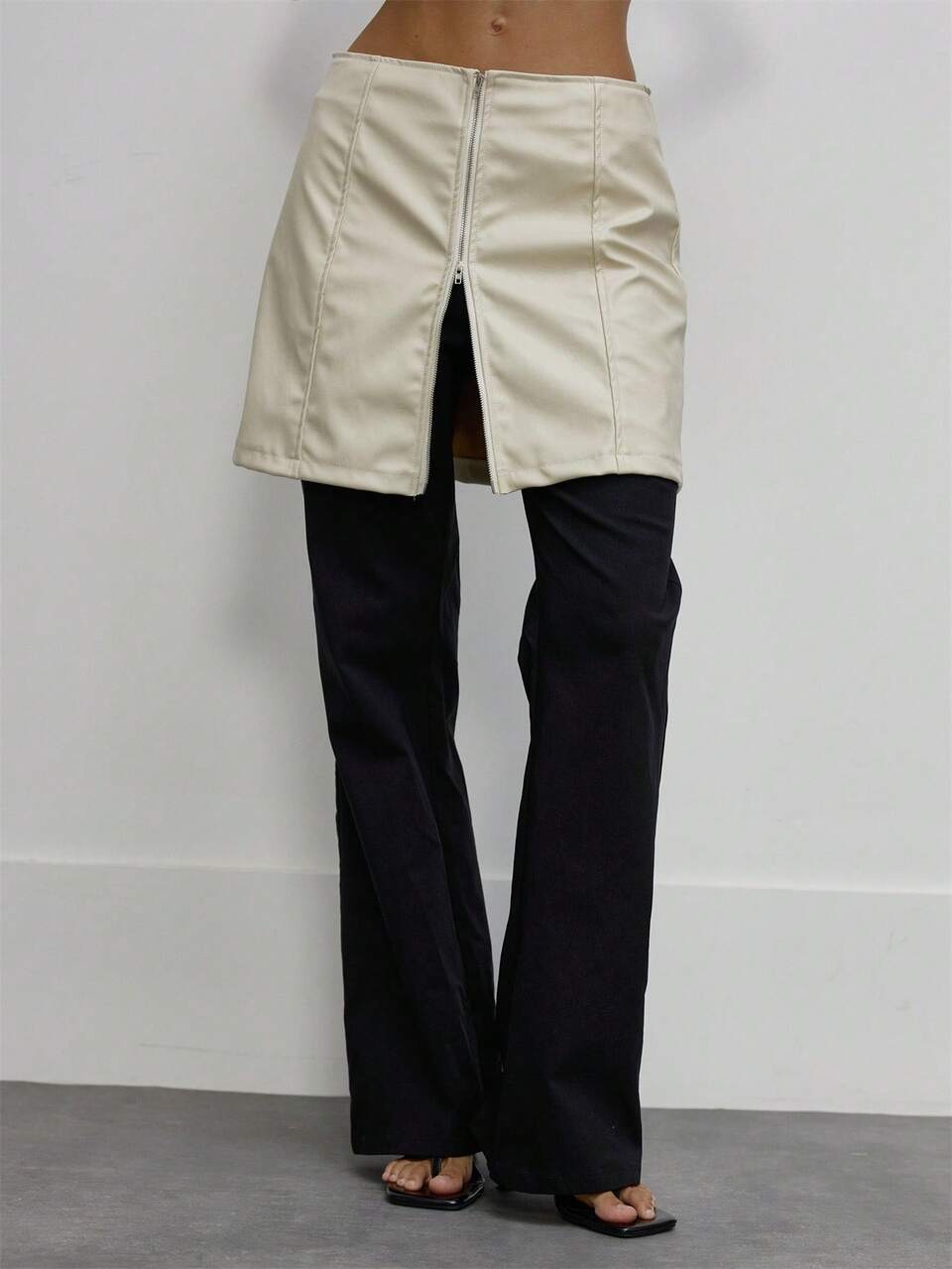 Conjunto de Saia Mini com Zíper Completo de Couro Sintético sobre Calça Flare, Outono, Fofo, Diário, Feminino, Doce, Travesso